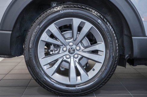 Used 2022 Ford Explorer XLT w/ Equipment Group 202A image 23
