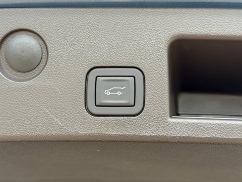 New 2026 GMC Terrain Denali w/ LPO, Floor Liner Package image 12