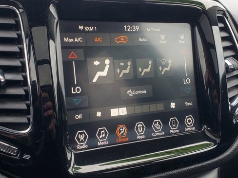 Used 2021 Jeep Compass Limited w/ Sun and Sound Group image 24