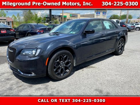 Used 2019 Chrysler 300 Touring w/ Sport Appearance Package image 1