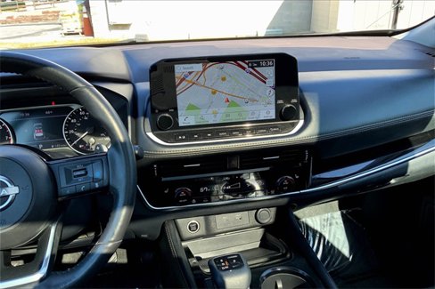 Used 2023 Nissan Rogue SL w/ SL Premium Package image 6