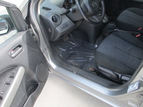 Used 2014 MAZDA MAZDA2 Sport image 22