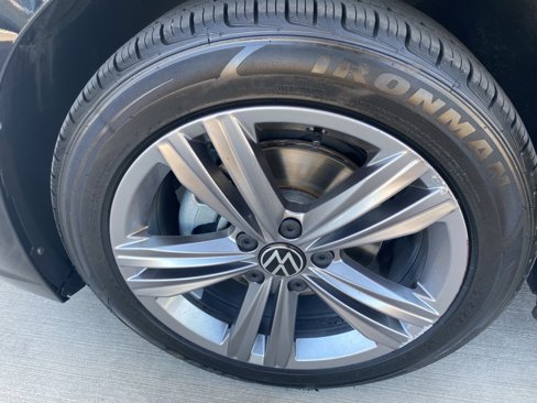 Certified 2022 Volkswagen Jetta SE image 30