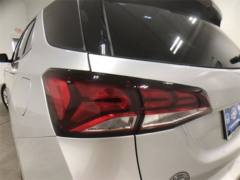 Used 2022 Chevrolet Equinox LT image 22