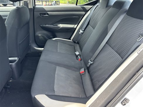 Used 2020 Nissan Versa SV image 16