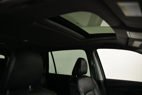 Used 2017 Honda Pilot EX-L image 12
