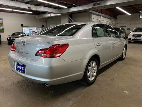 Used 2007 Toyota Avalon Touring image 5