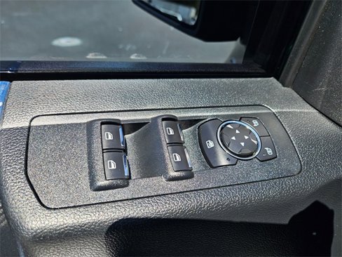 Used 2018 Ford F150 XLT w/ Equipment Group 302A Luxury image 16