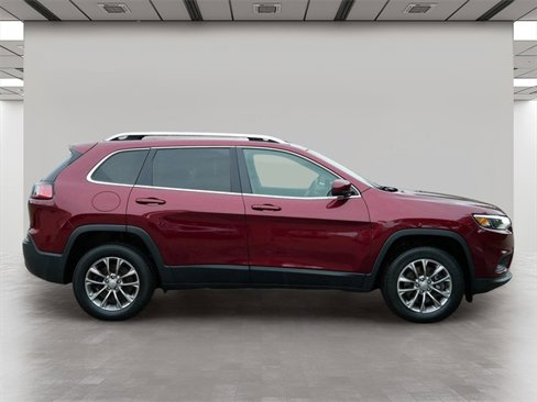Used 2019 Jeep Cherokee Latitude Plus w/ Cold Weather Group image 6