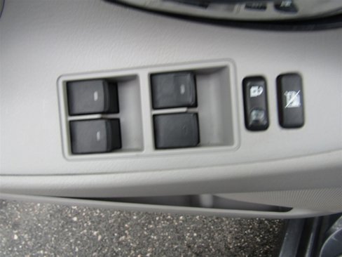 Used 2010 Toyota Camry image 19