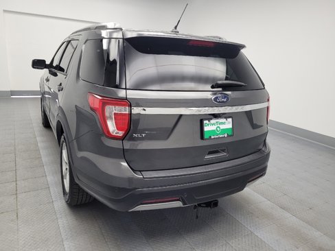 Used 2019 Ford Explorer XLT w/ Equipment Group 201A image 6
