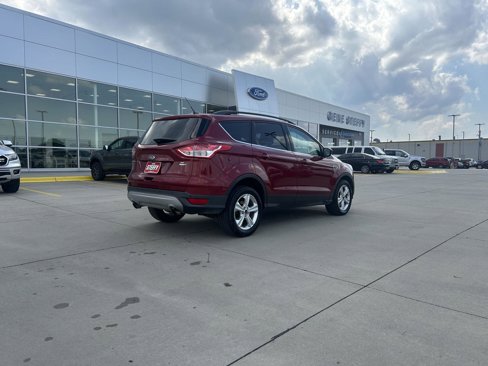 Used 2016 Ford Escape SE w/ Equipment Group 201A image 3