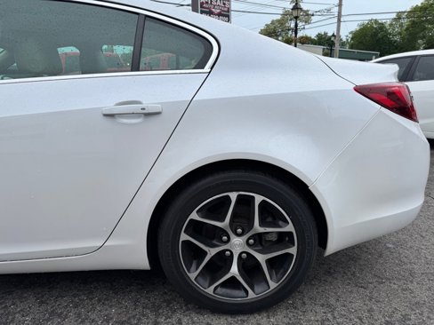Used 2017 Buick Regal Premium image 5