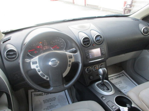 Used 2012 Nissan Rogue SV w/ Premium Pkg image 7