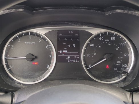 Used 2021 Nissan Versa S image 21