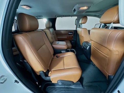 Used 2018 Toyota Sequoia Platinum image 29