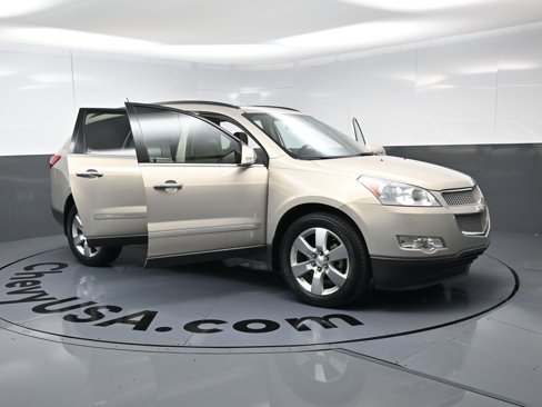 Used 2011 Chevrolet Traverse LTZ image 24