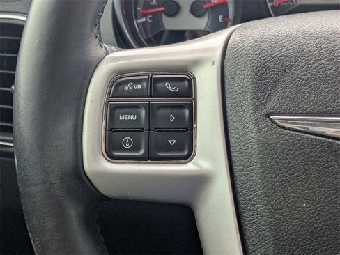 Used 2012 Chrysler 200 Limited image 22
