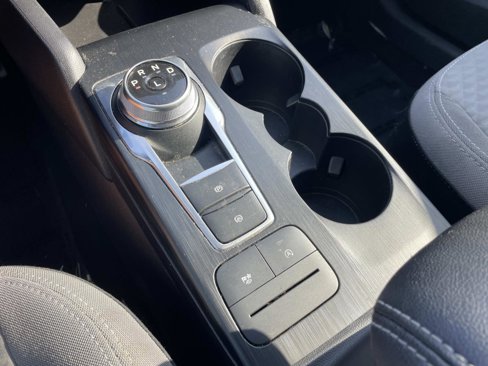 Used 2022 Ford Escape SE w/ SE Sport Appearance Package image 23