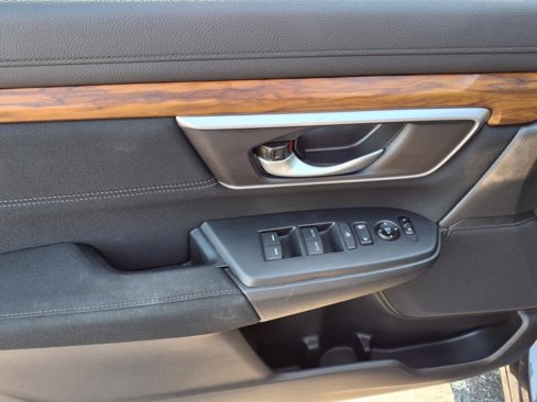 Used 2019 Honda CR-V EX image 6