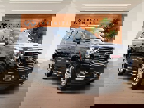 Used 2016 GMC Yukon SLT image 3