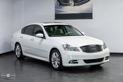 Used 2010 INFINITI M35 w/ Technology Pkg image 4