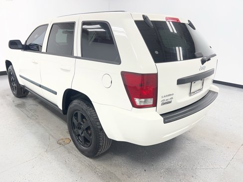 Used 2008 Jeep Grand Cherokee Laredo image 4