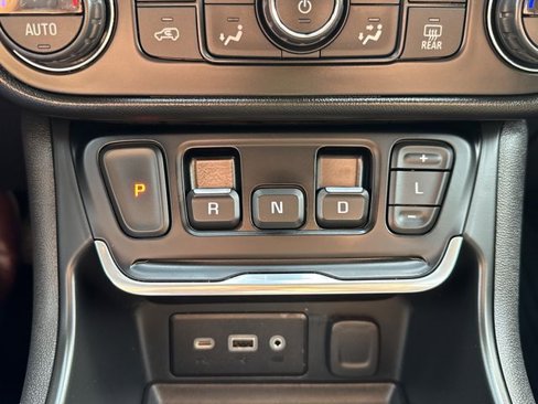 Certified 2021 GMC Terrain SLE w/ Driver Convenience Package image 16