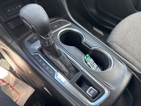 Certified 2023 Chevrolet Equinox LT w/ LPO, Floor Liner Package image 19