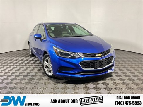 Used 2017 Chevrolet Cruze LT image 1