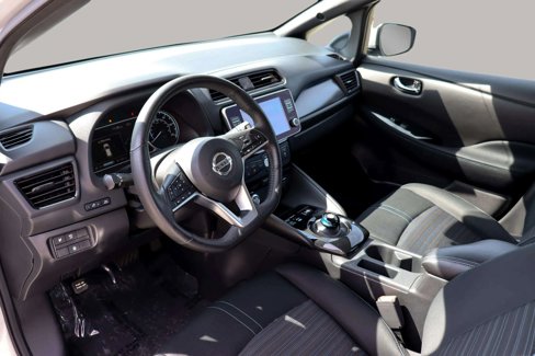Used 2020 Nissan Leaf SV w/ Protection Package image 14