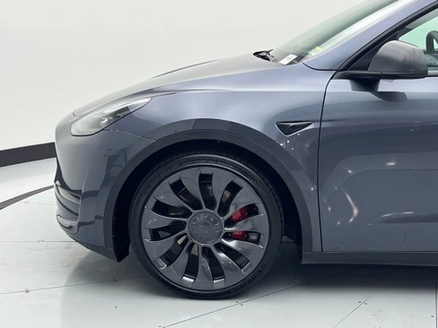 Used 2023 Tesla Model Y Performance image 40