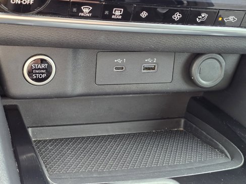 Used 2023 Nissan Rogue SV image 19