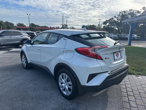 Used 2021 Toyota C-HR LE image 42