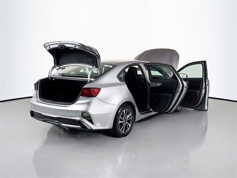 Used 2024 Kia Forte LXS image 18