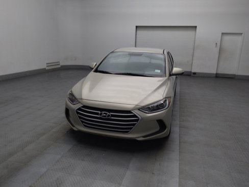 Used 2017 Hyundai Elantra SE image 15