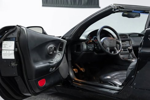 Used 1999 Chevrolet Corvette Coupe w/ Roof Pkg image 15