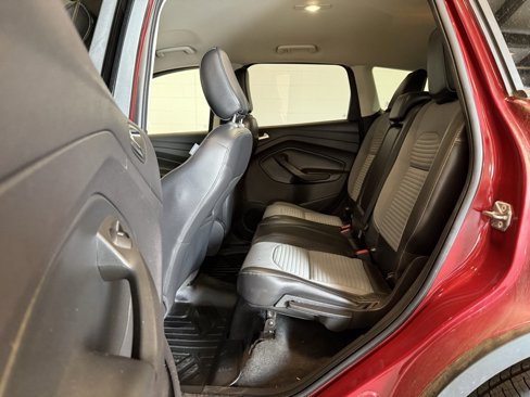 Used 2018 Ford Escape SE w/ SE Sport Appearance Package image 7