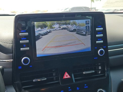 Used 2022 Hyundai Ioniq SE image 14