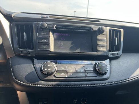 Used 2013 Toyota RAV4 XLE image 12