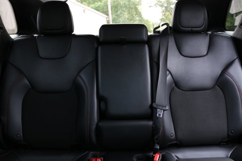 Used 2019 Jeep Cherokee Trailhawk image 27