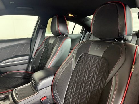 Used 2022 Dodge Charger SXT image 6