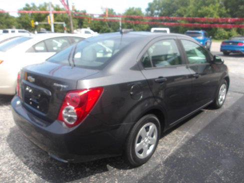 Used 2016 Chevrolet Sonic LS image 7
