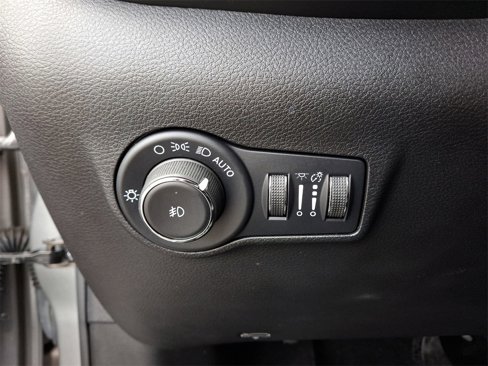 Used 2022 Jeep Compass High Altitude image 25
