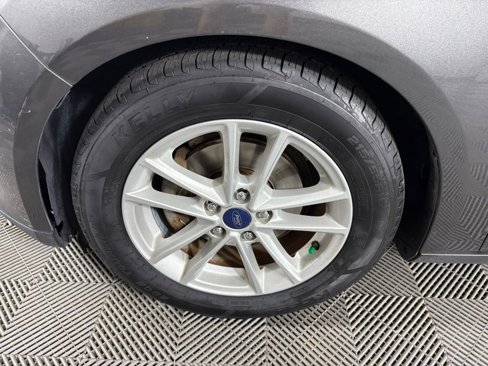 Used 2015 Ford Focus SE image 10