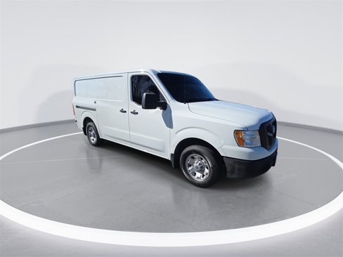 Used 2020 Nissan NV 2500 SV image 2