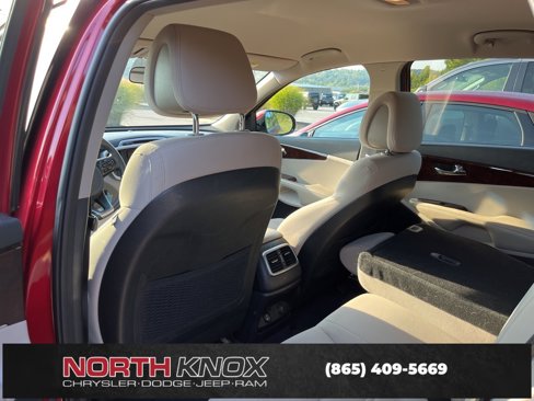 Used 2016 Kia Sorento LX image 9