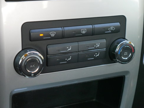 Used 2013 Nissan Titan PRO-4X image 16