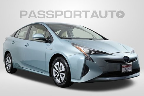 Used 2016 Toyota Prius image 3