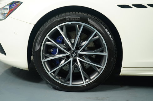 Used 2022 Maserati Ghibli Modena image 23